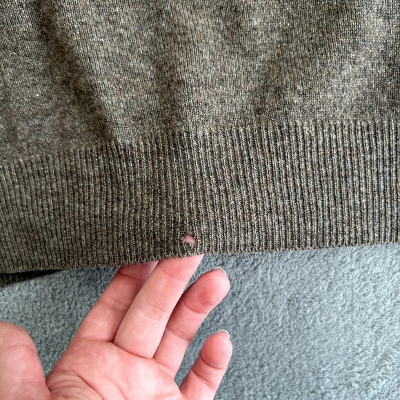 Black Brown 1826 100% Large Cashmere Sweater V Neck Pullover Old Money - Picture 7 of 9